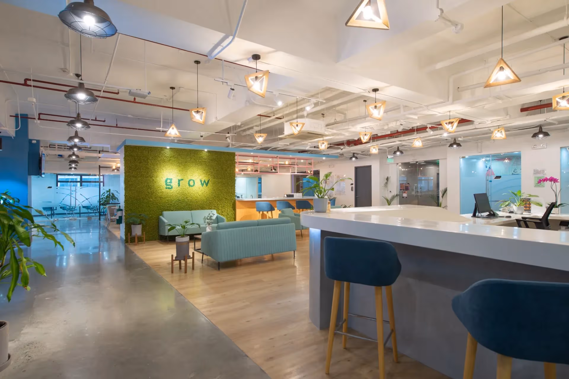 Four/Neo office in Bonifacio Global City